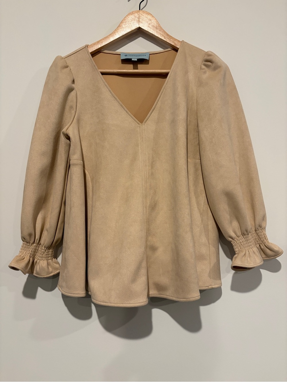 Tuckernuck Size S Tan Faux Suede Easton Swing V-Neck Smocked Cuff Blouse Top